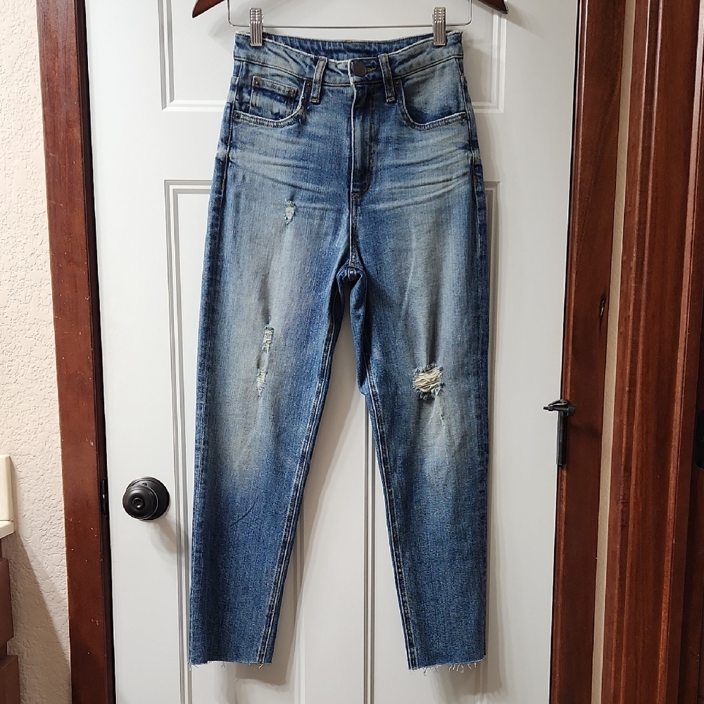 NWT STS Hi-Rise Raw Hem Boyfriend Jeans